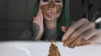 Stunning babe taking a dump on camera featuring LucyBelle's Huge Turd